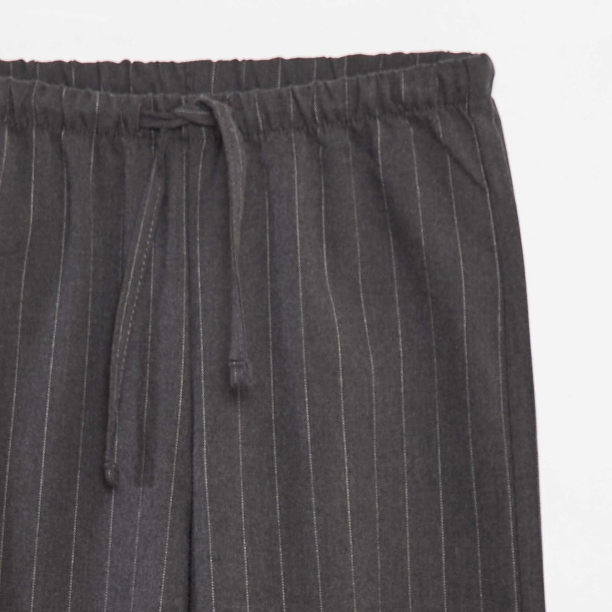 Pantalon large avec ceinture élastiquée et 2 poches GRIS