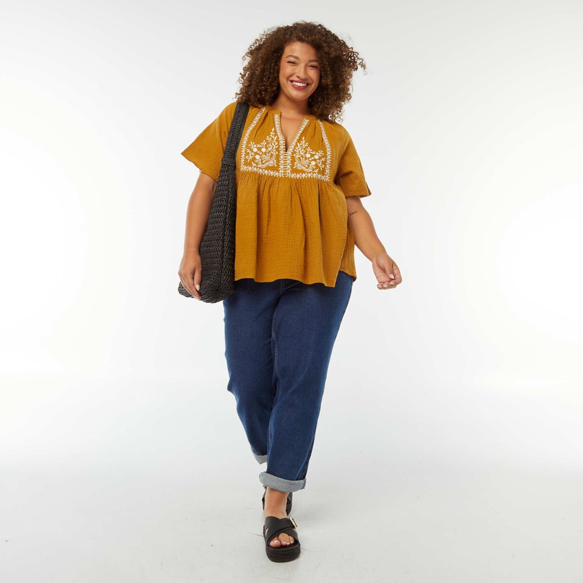 Blouse en gaze de coton avec encolure brodée MOUTARDE