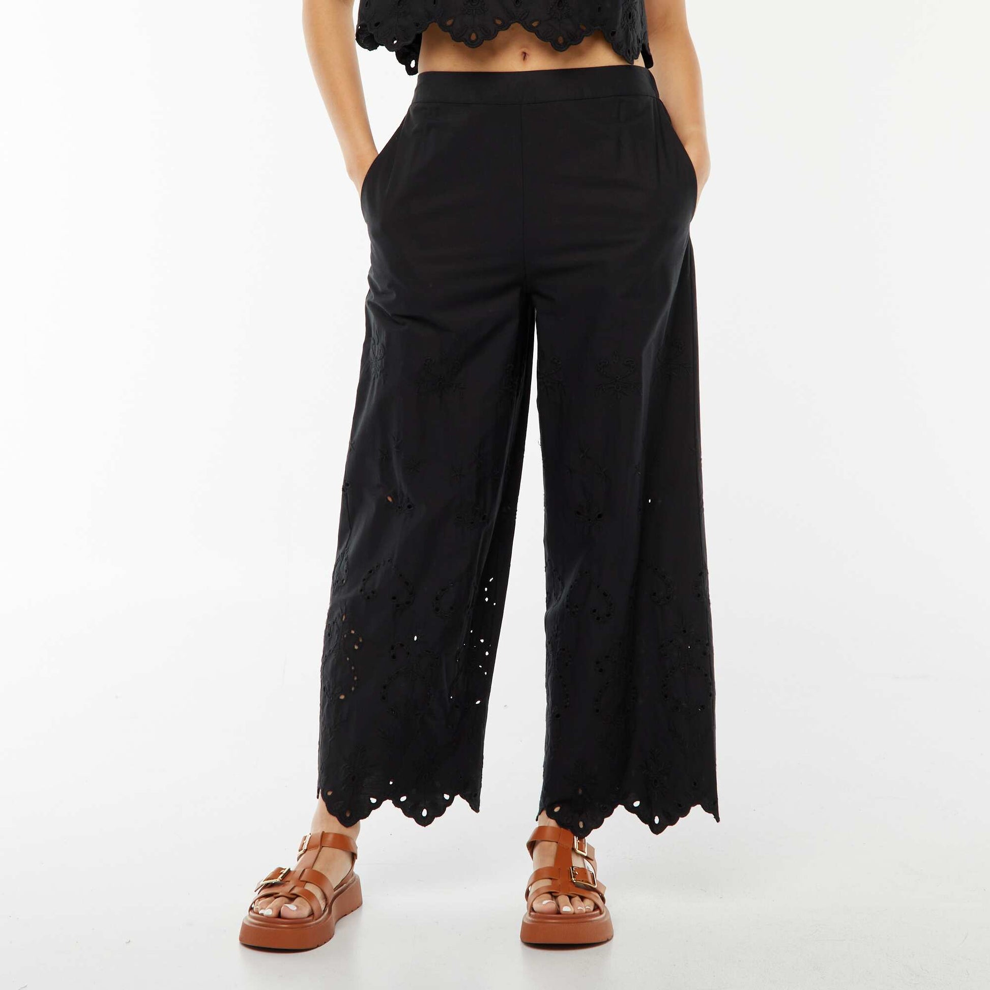 Pantalon large en broderie anglaise NOIR