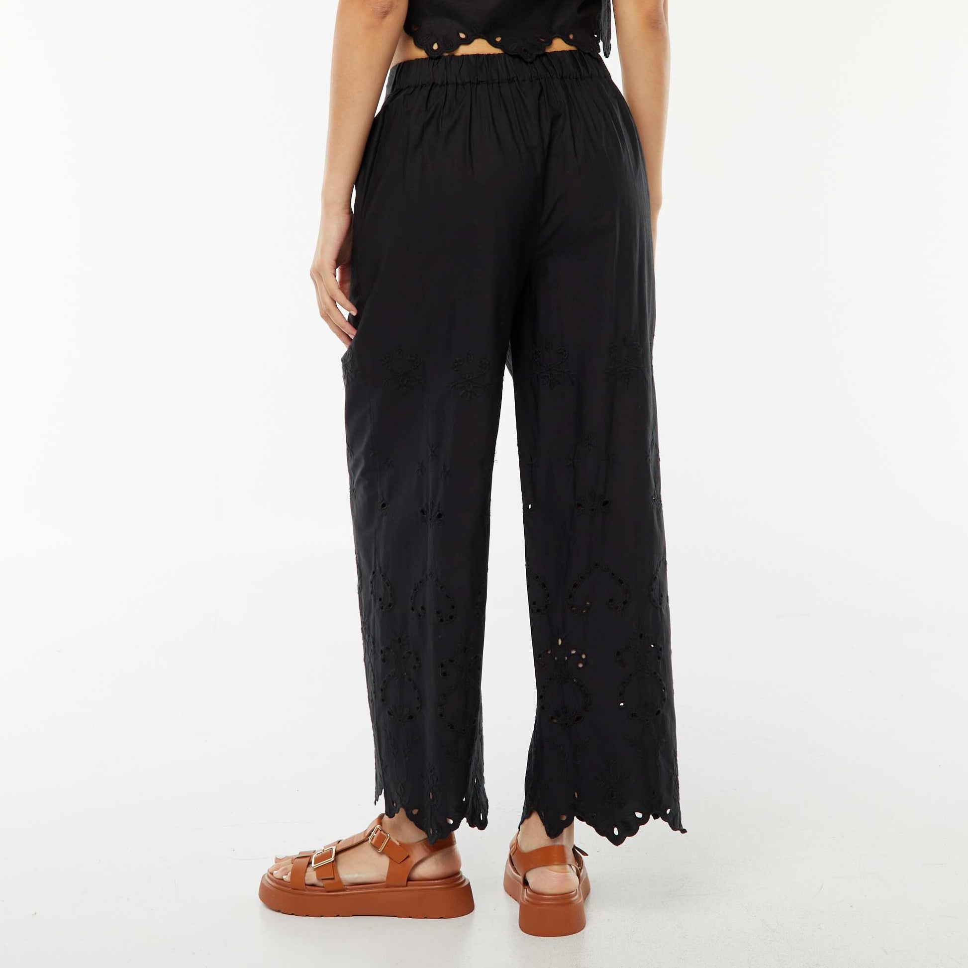 Pantalon large en broderie anglaise NOIR