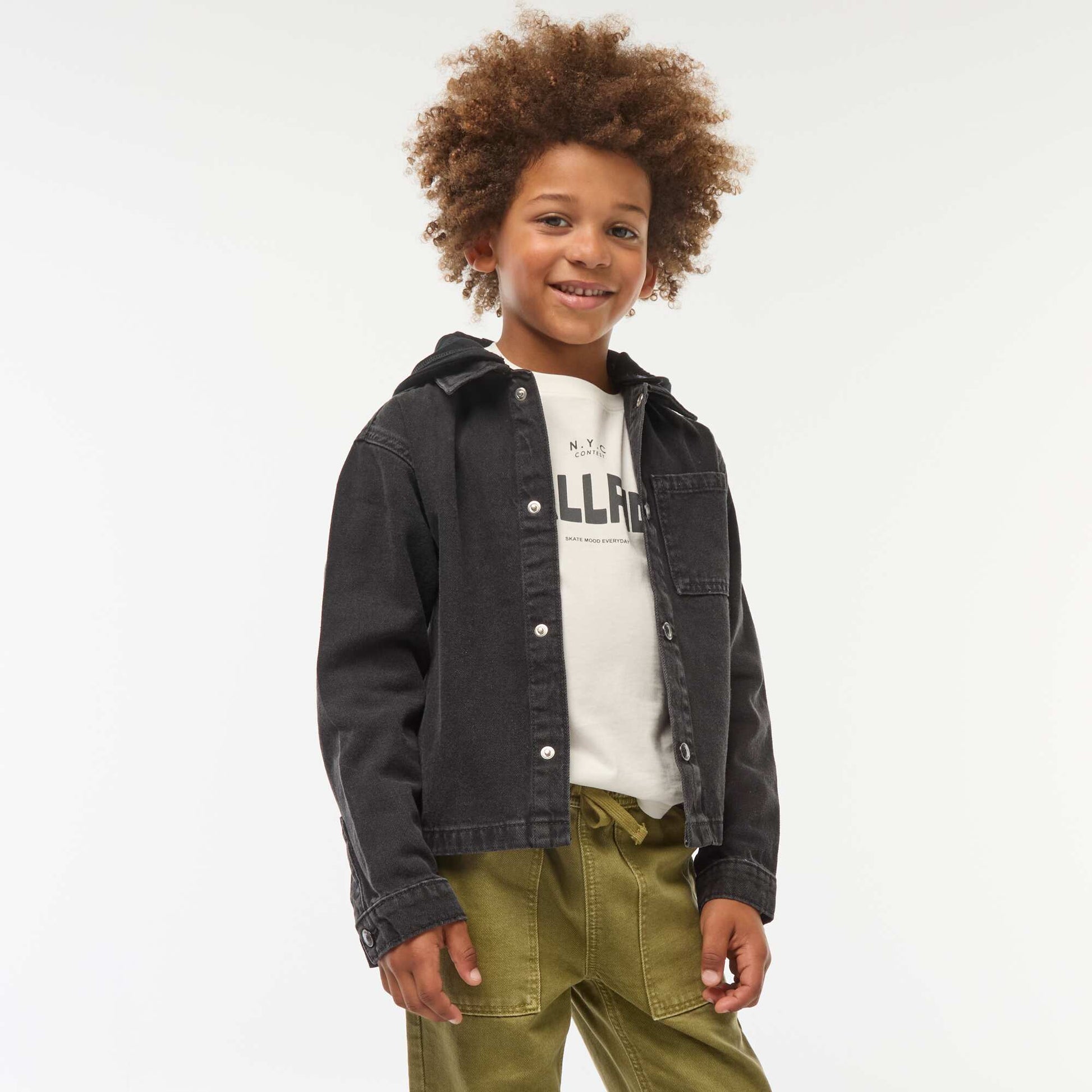 Veste en jean avec capuche GRIS