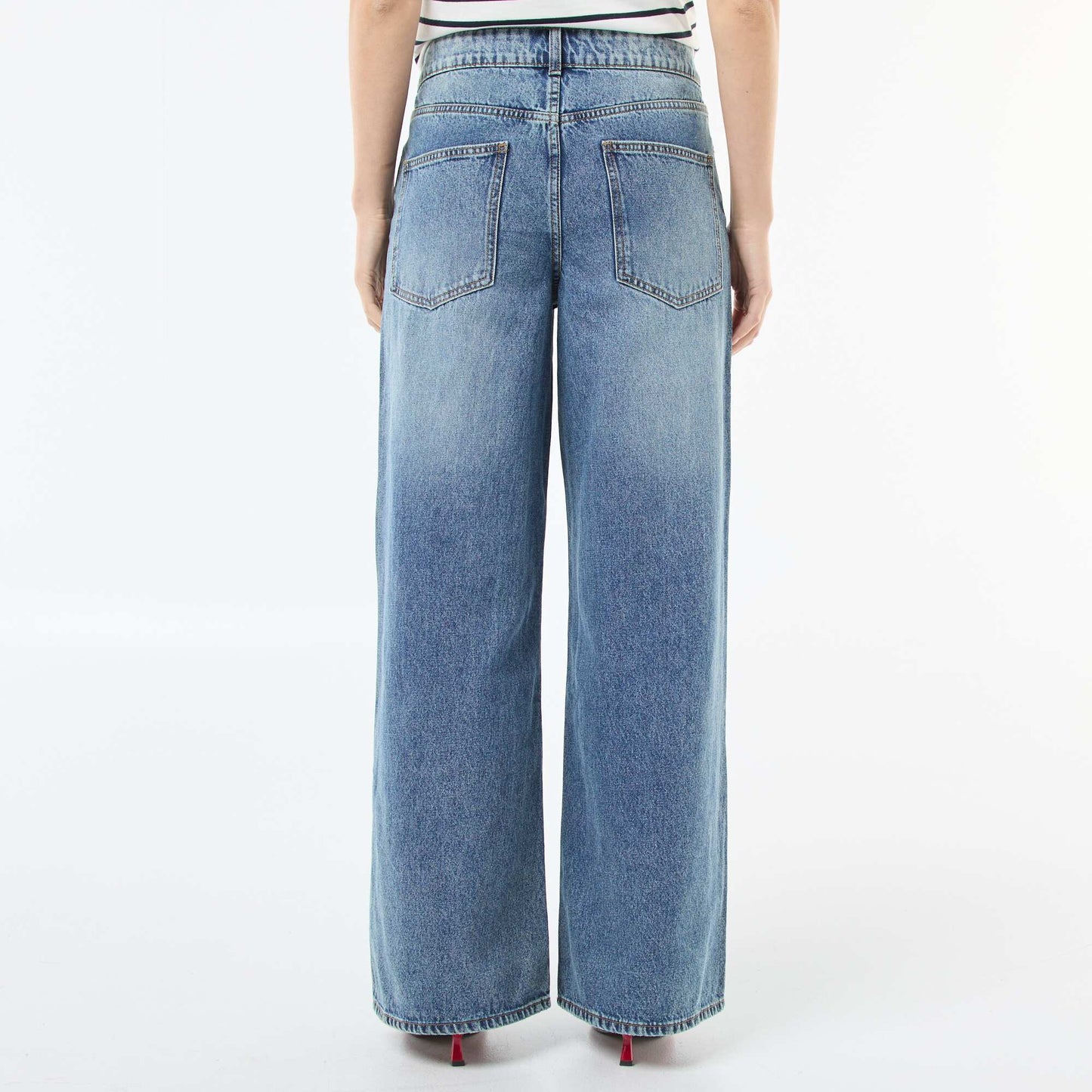 Jean large avec double ouverture boutonnée BLEU