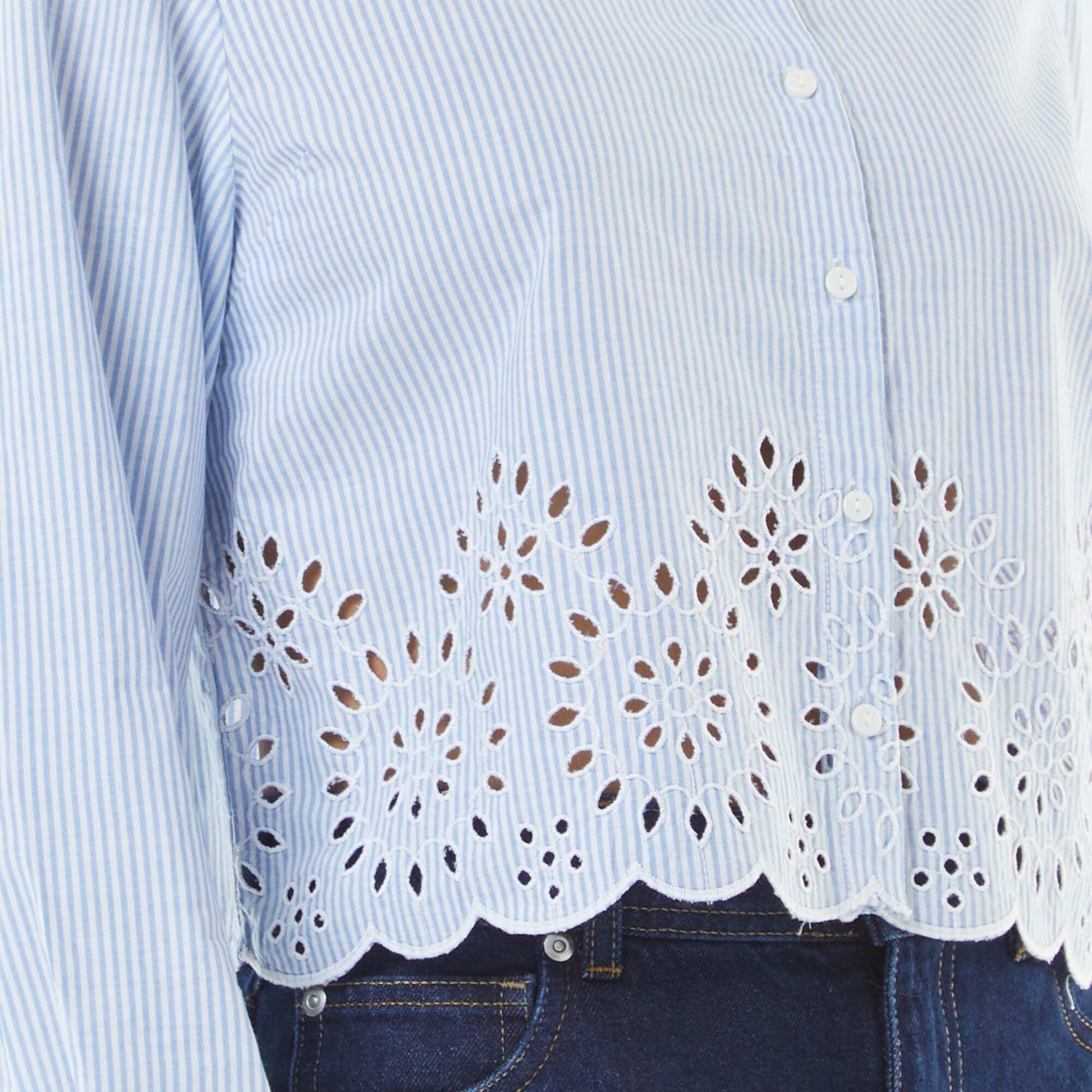 Chemise à rayures avec broderies sur le bas BLEU