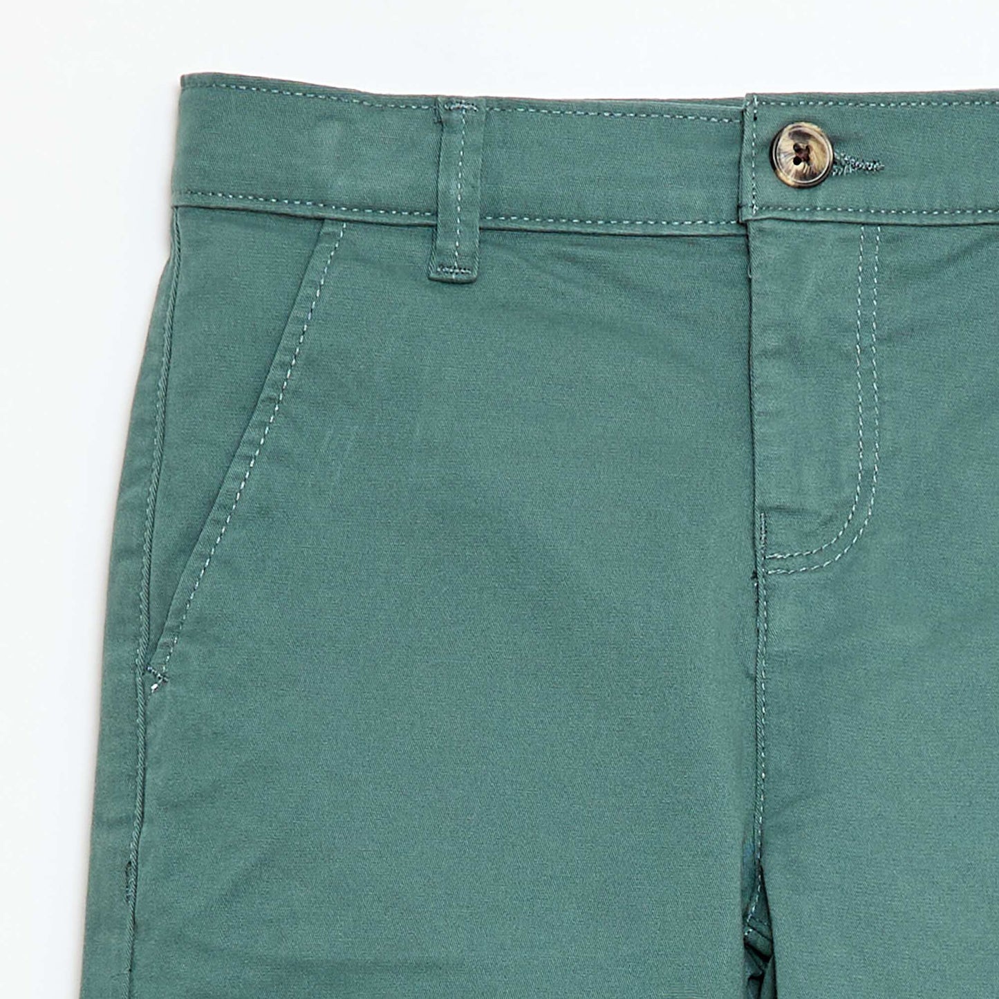 Bermuda chino en twill VERT