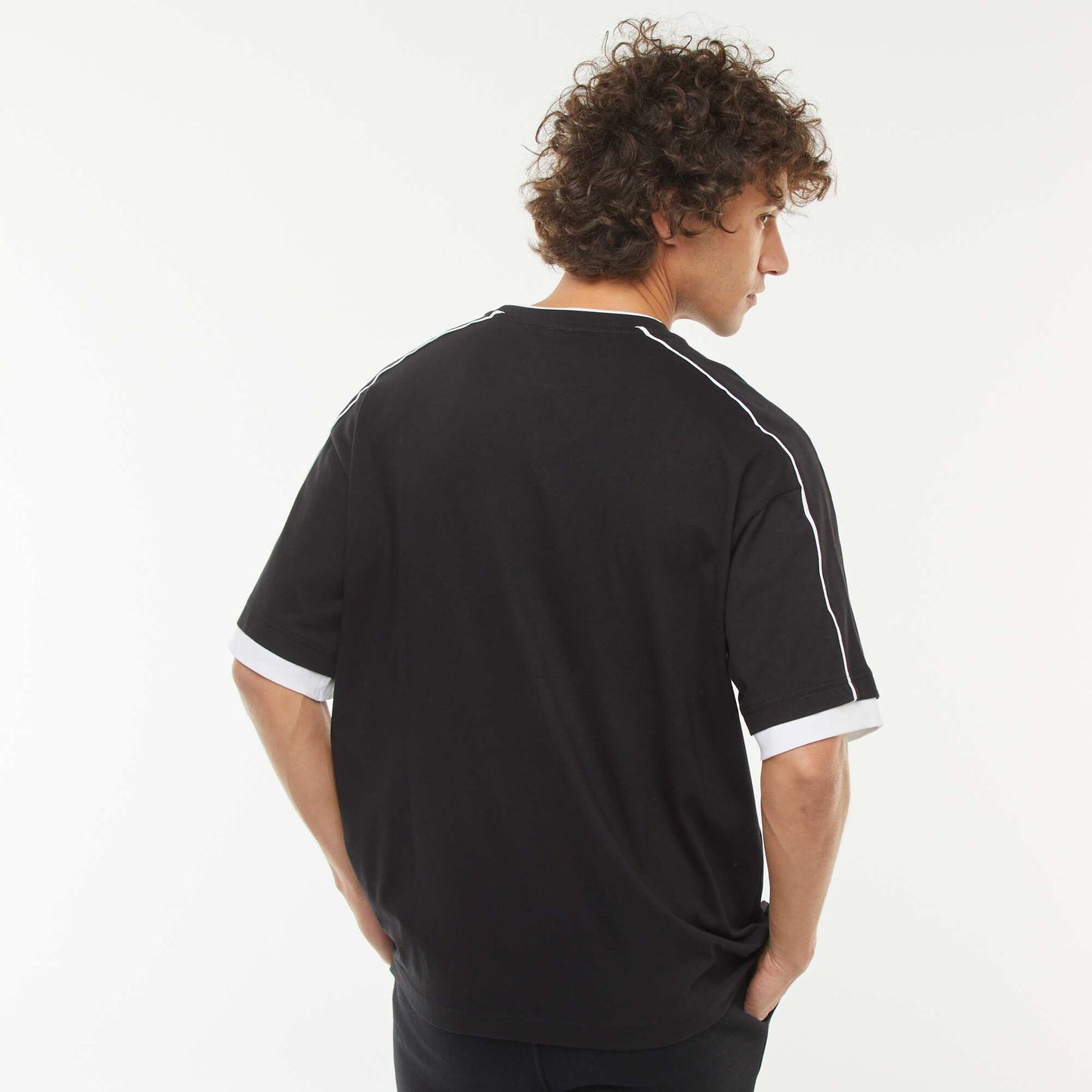 T-shirt oversize avec ligne NOIR