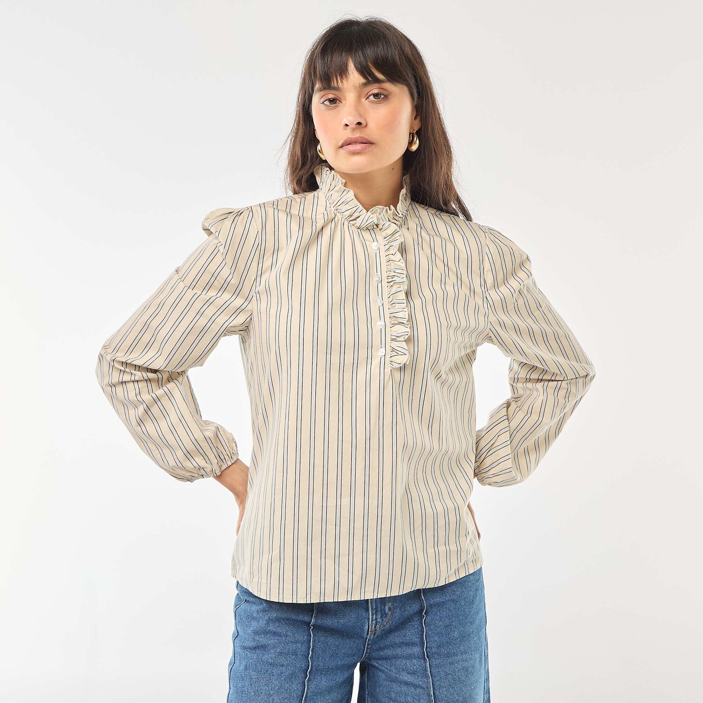 Blouse avec volants au col et à l'ouverture BLANC