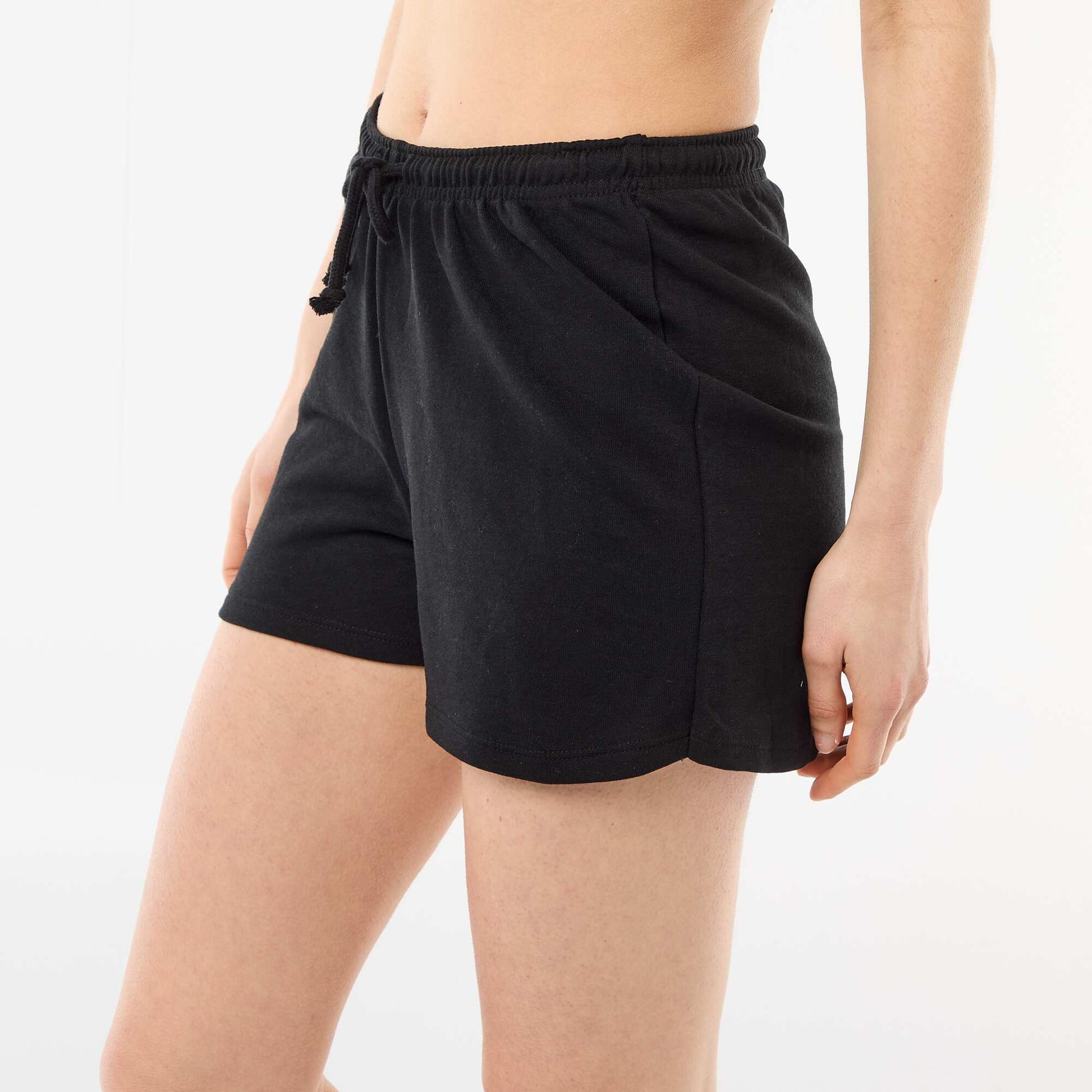 Short court en coton uni avec lien NOIR