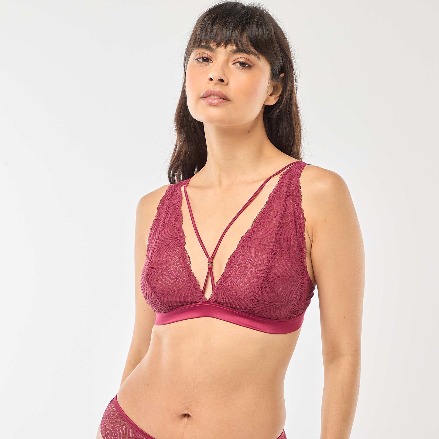 Soutien-gorge triangle en dentelle feuillage transparente BORDEAUX