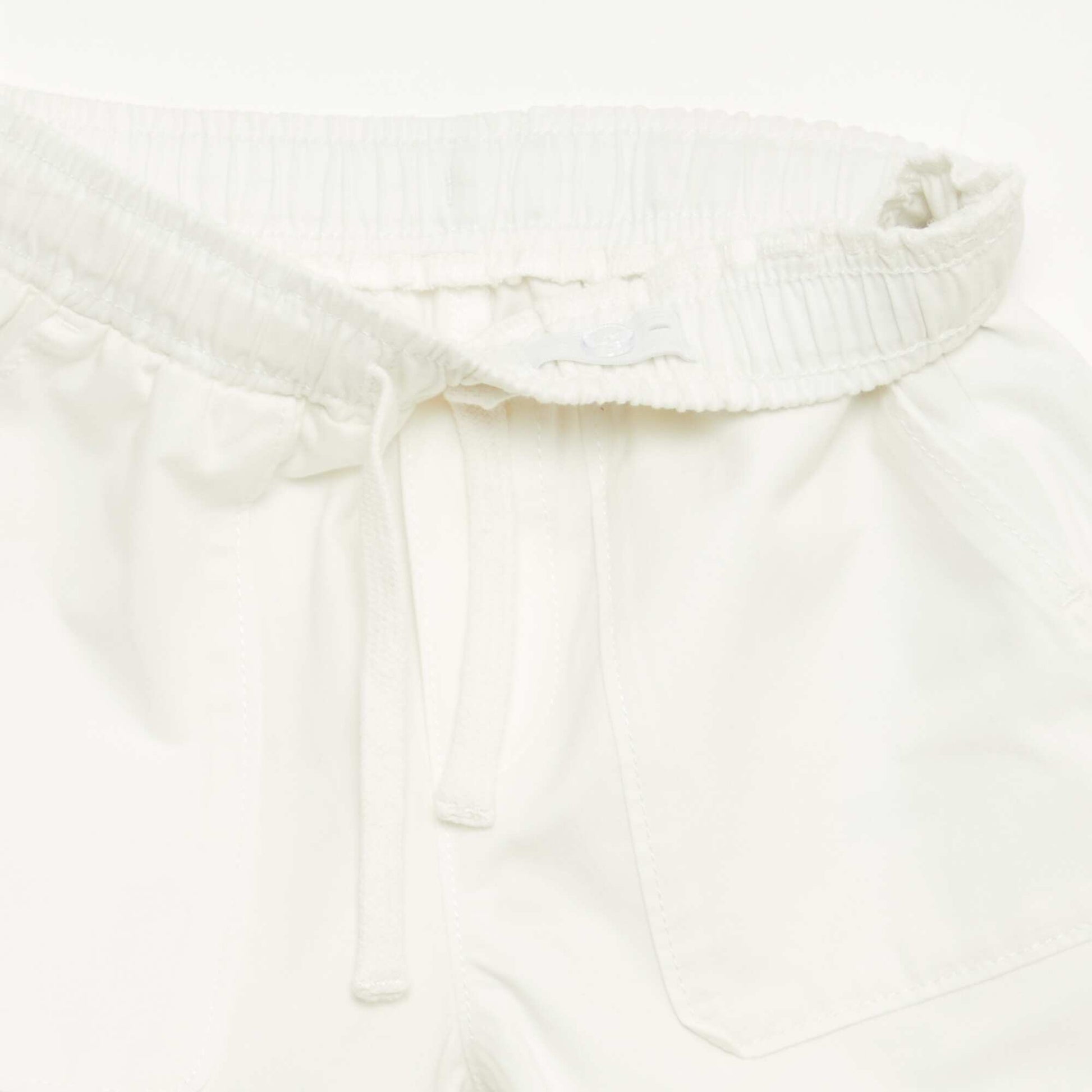 Pantalon coupe regular / droite avec cordons à nouer BLANC