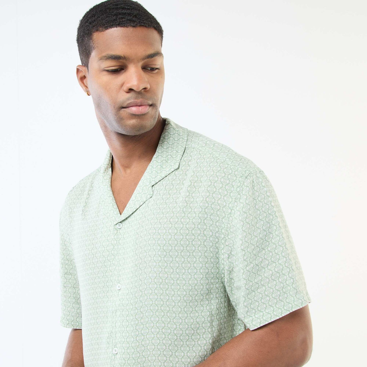 Chemise à manches courtes légère avec motif VERT