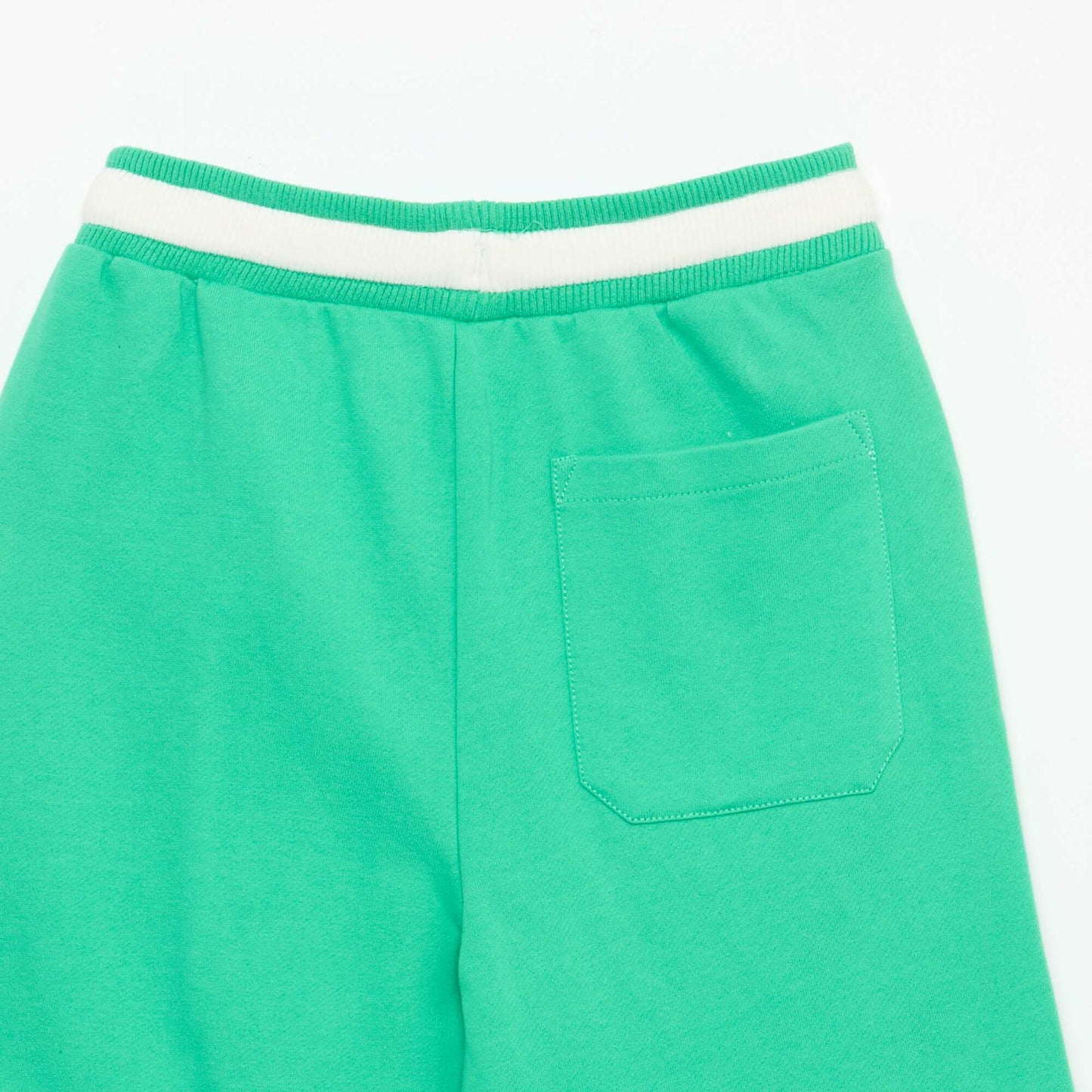 Bermuda en molleton VERT
