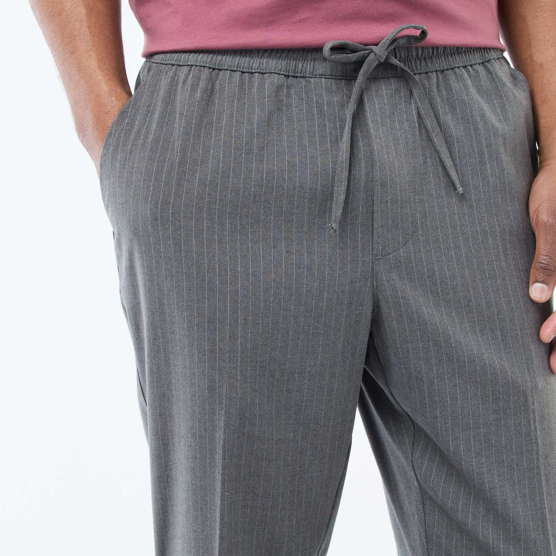 Pantalon de ville à fines rayures NOIR
