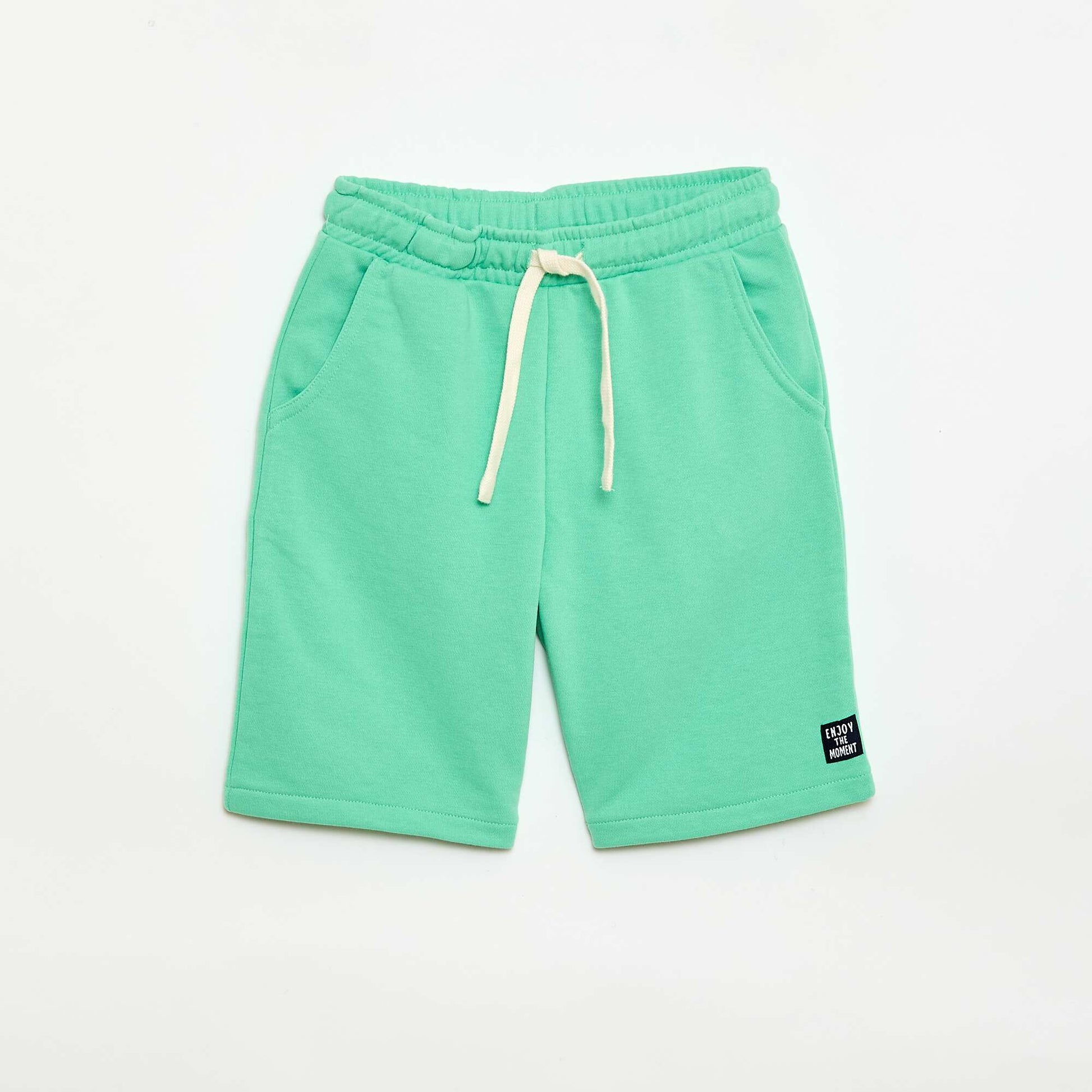Ensemble short + T-shirt  avec imprimé poitrine GRIS