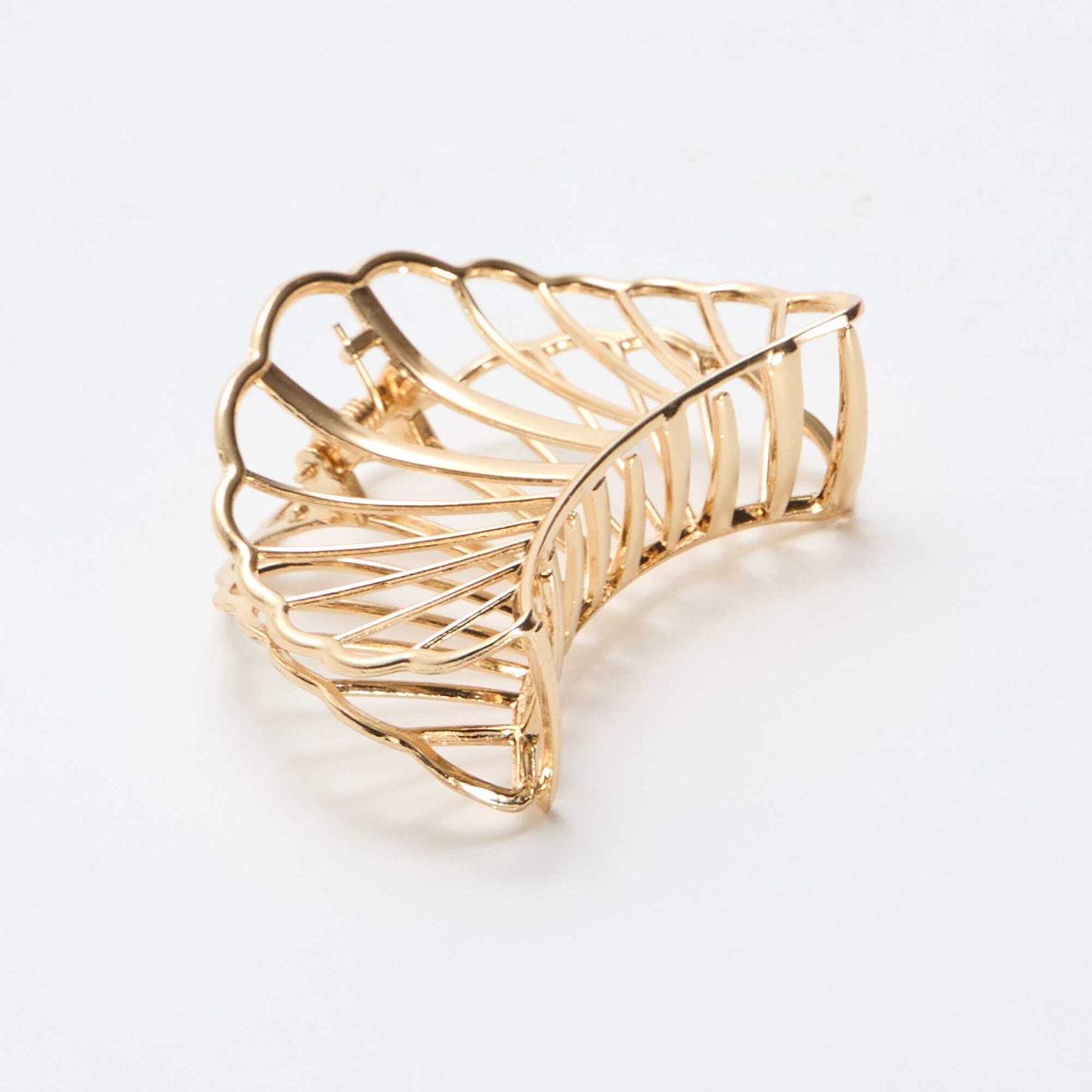 Grande pince forme coquillage JAUNE
