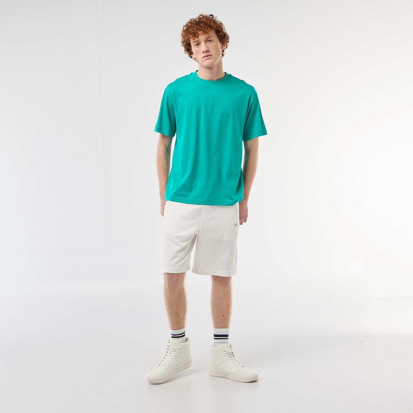 Short uni en french terry coton avec poches zippées BLANC