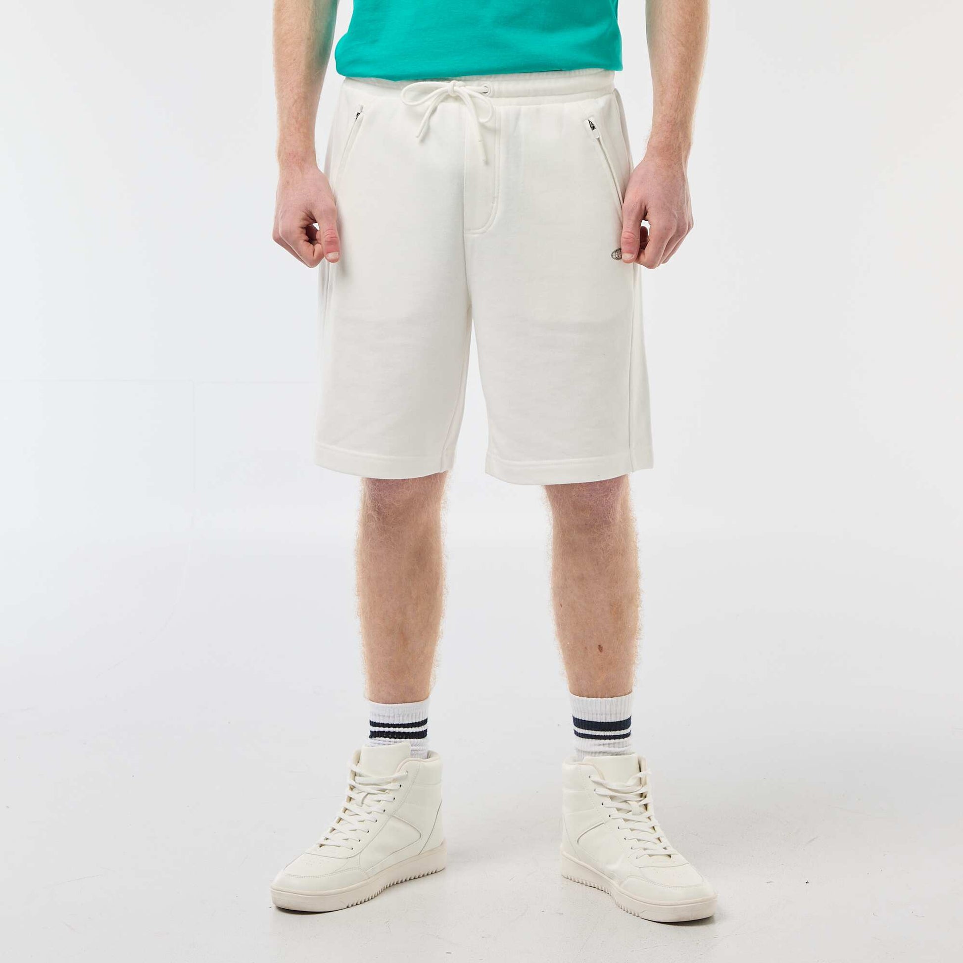 Short uni en french terry coton avec poches zippées BLANC