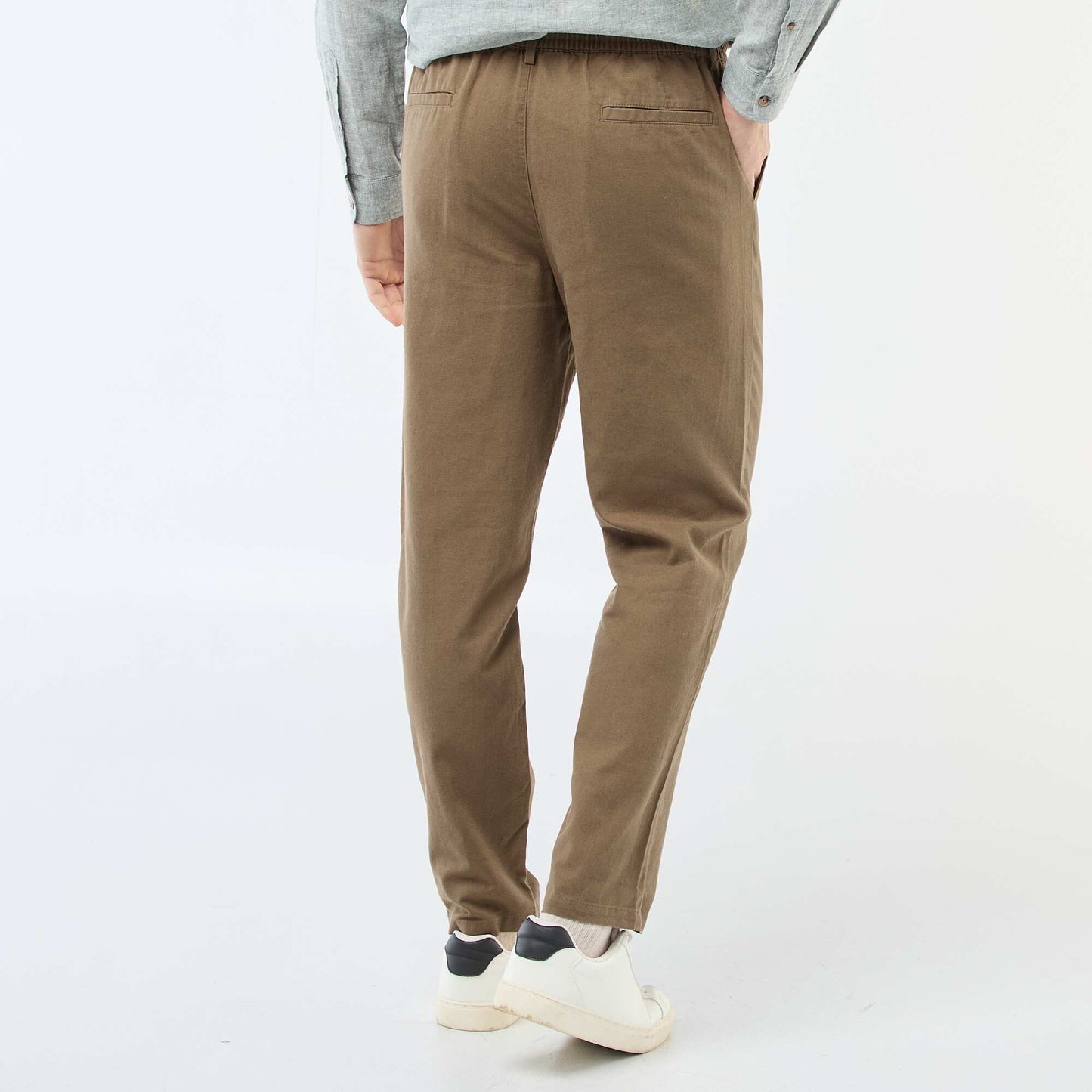 Pantalon chino regular en lin mélangé MARRON