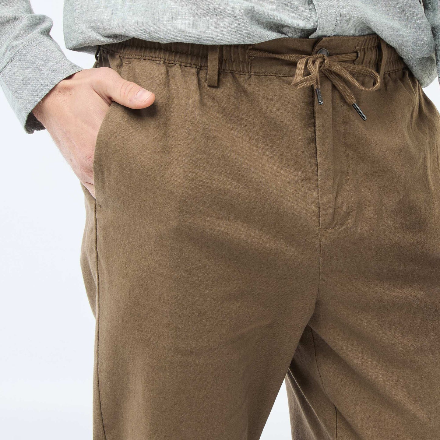 Pantalon chino regular en lin mélangé MARRON