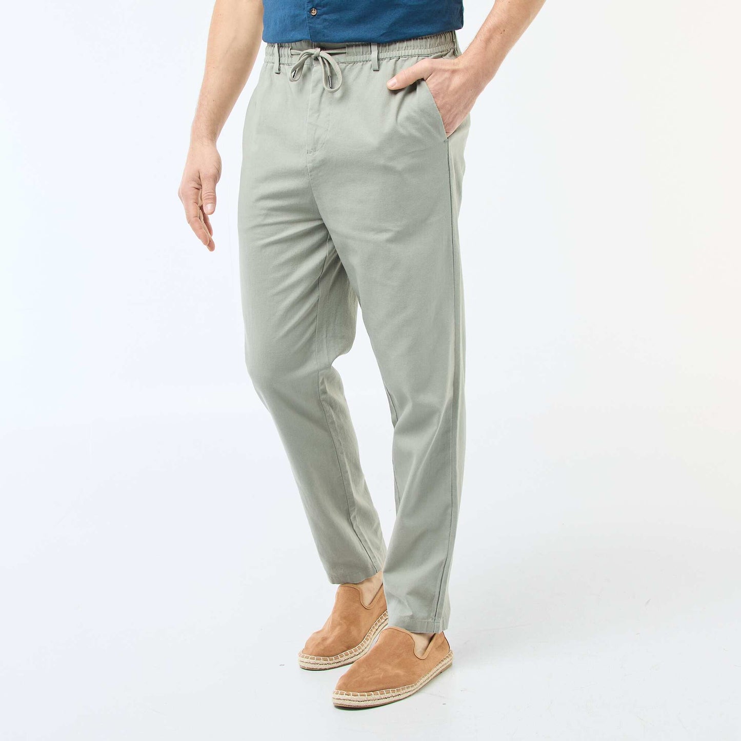 Pantalon chino regular en lin mélangé VERT