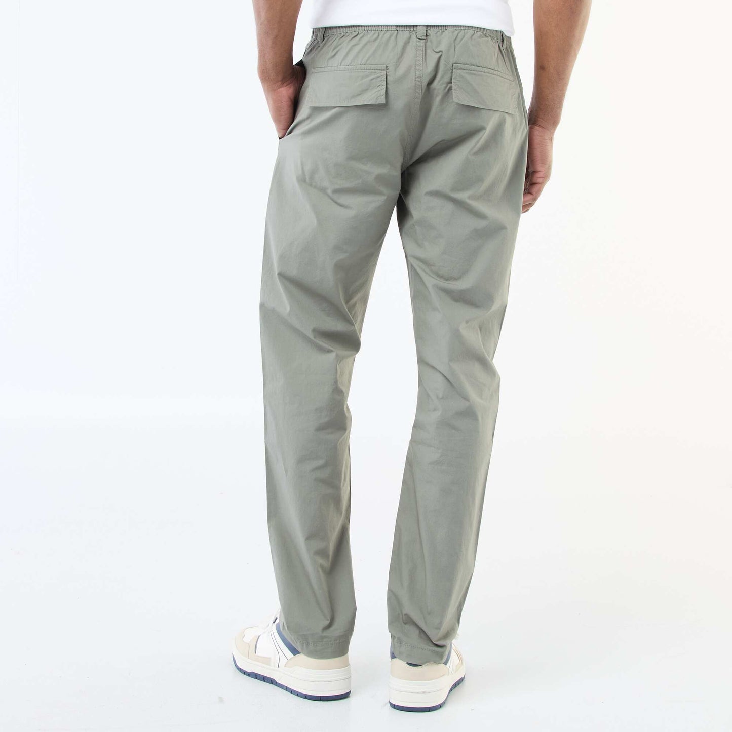 Pantalon regular en popeline craquante KAKI