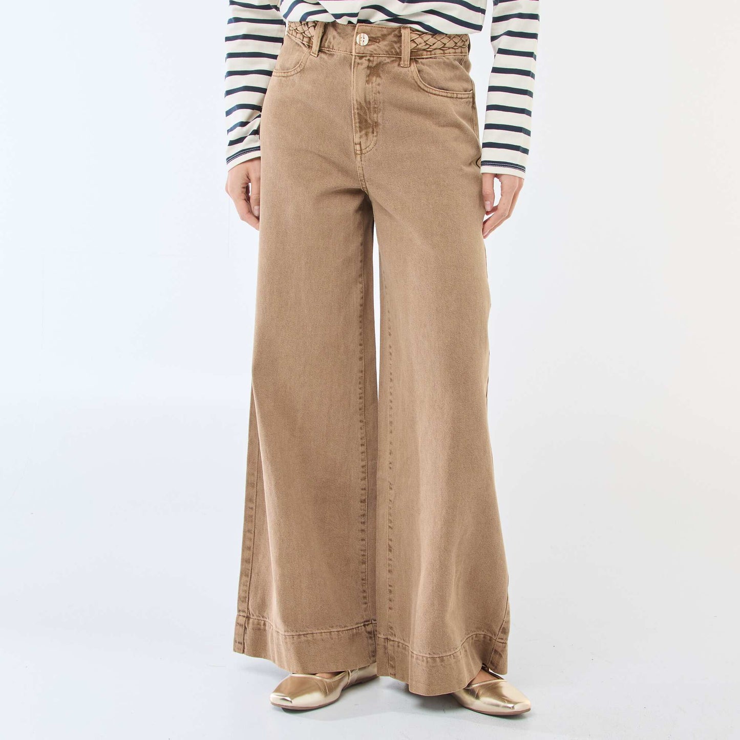 Pantalon denim taille haute et coupe large MARRON