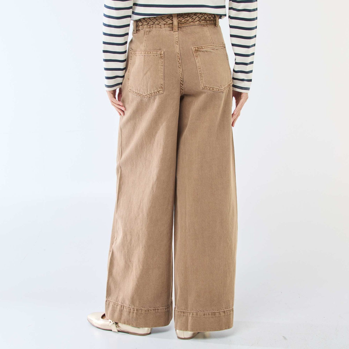 Pantalon denim taille haute et coupe large MARRON