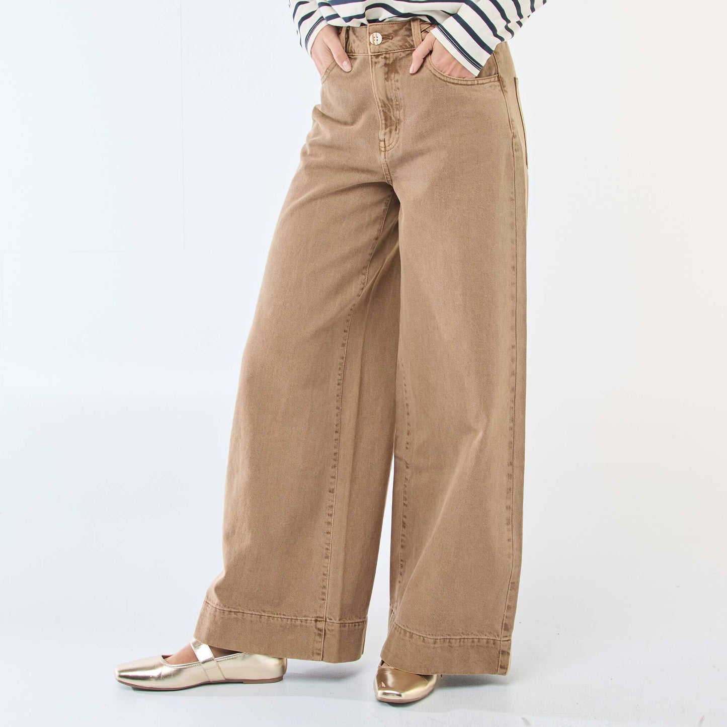 Pantalon denim taille haute et coupe large MARRON