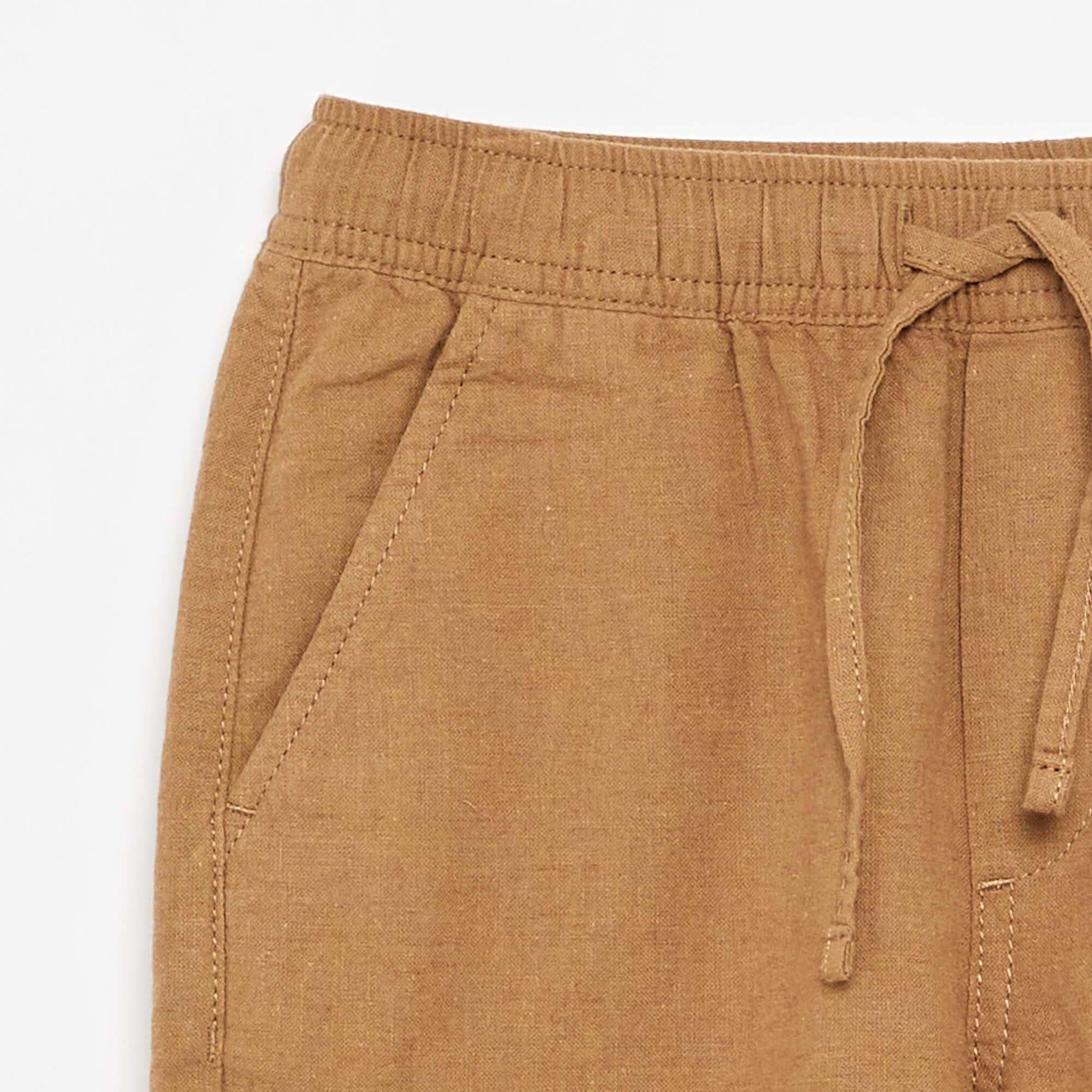 Short rayé léger en lin mélangé BEIGE