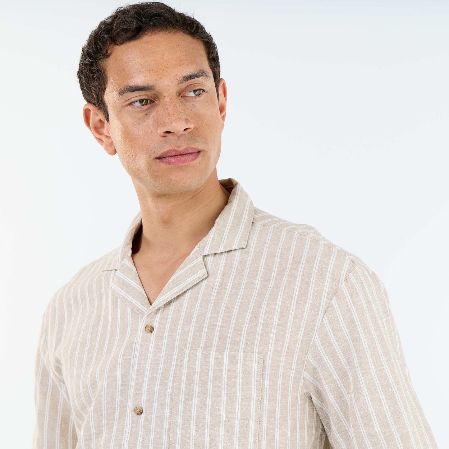 Chemise en lin mélangé à manches courtes BEIGE