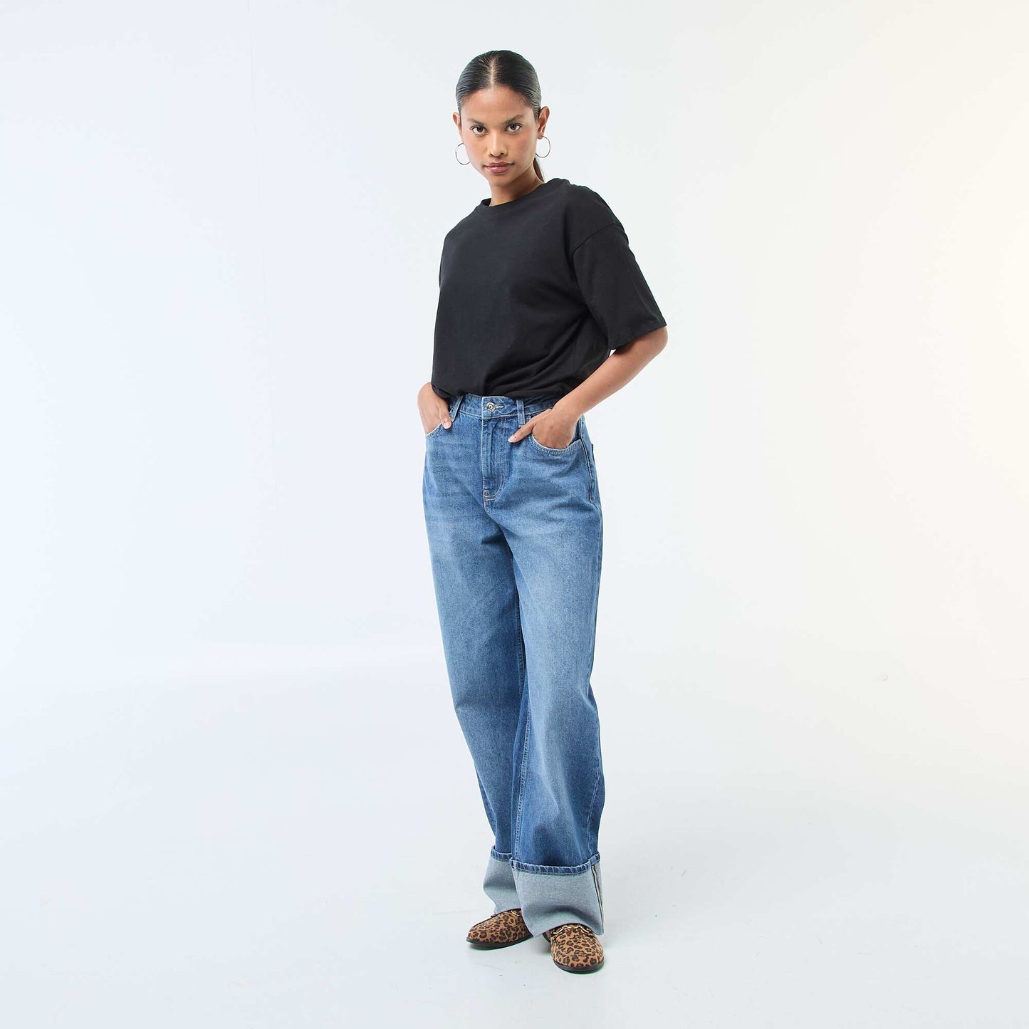 Jean large avec revers BLEU