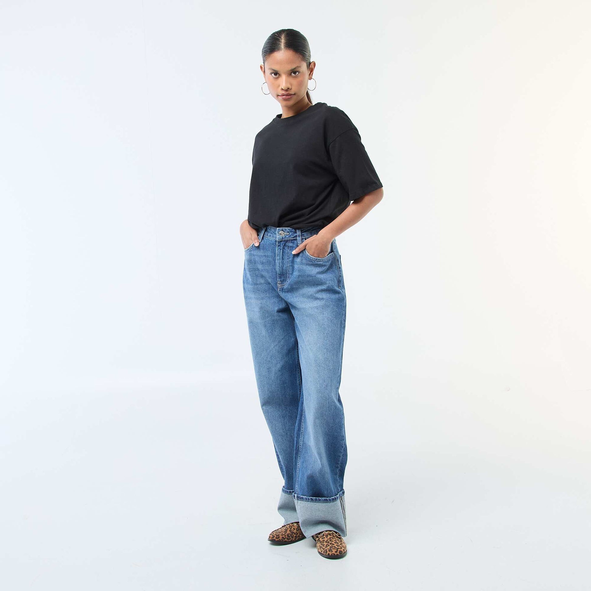 Jean large avec revers BLEU