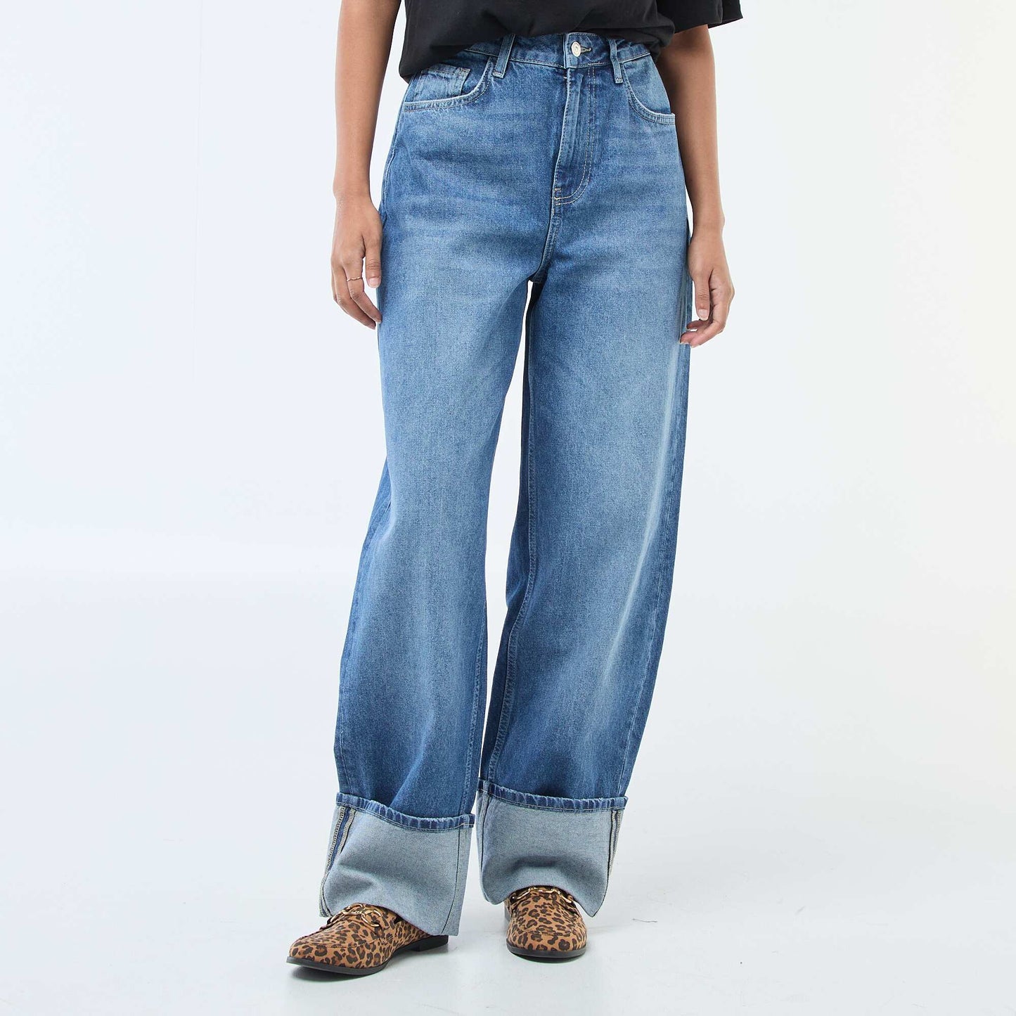 Jean large avec revers BLEU
