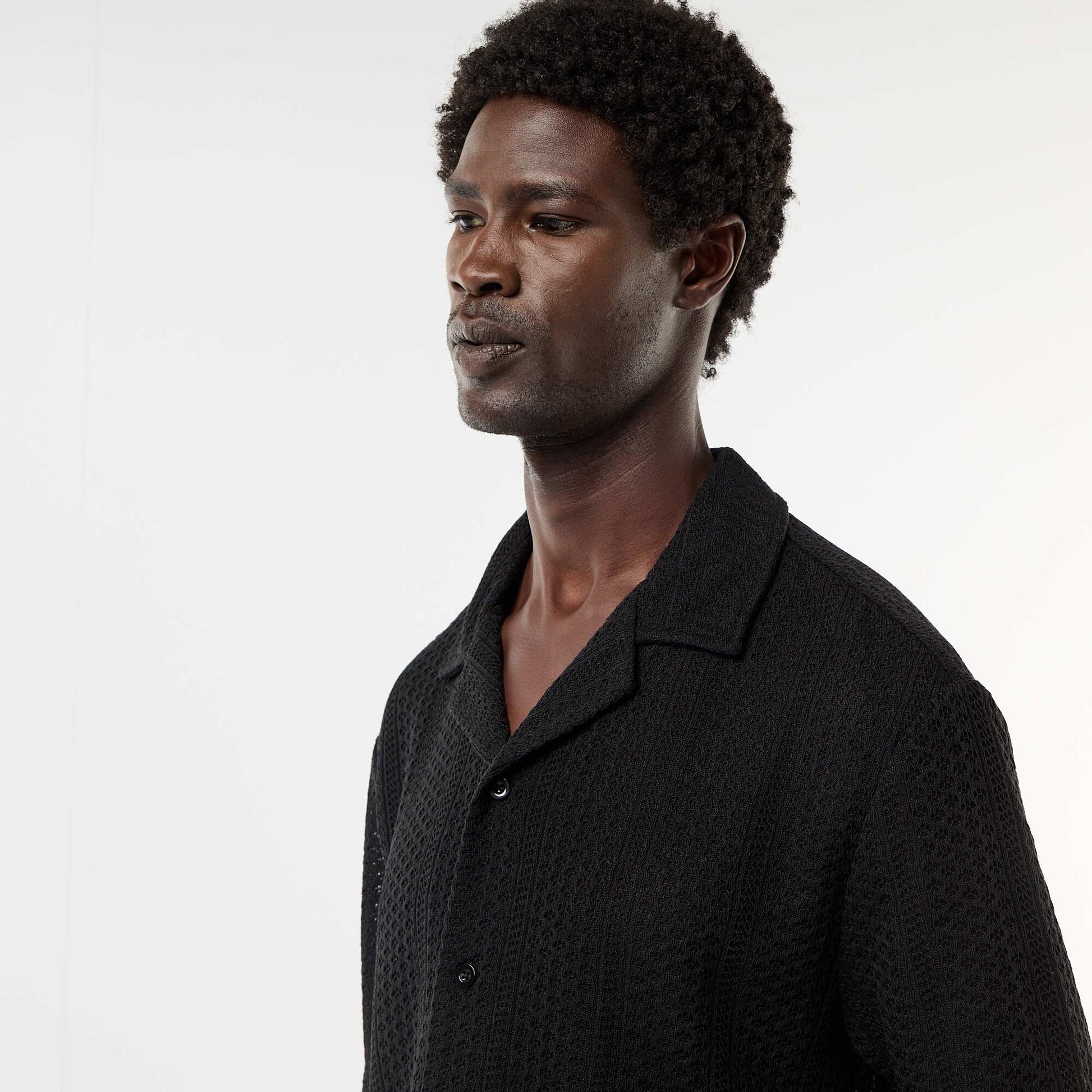 Chemise en maille ajourée et à manches courtes NOIR