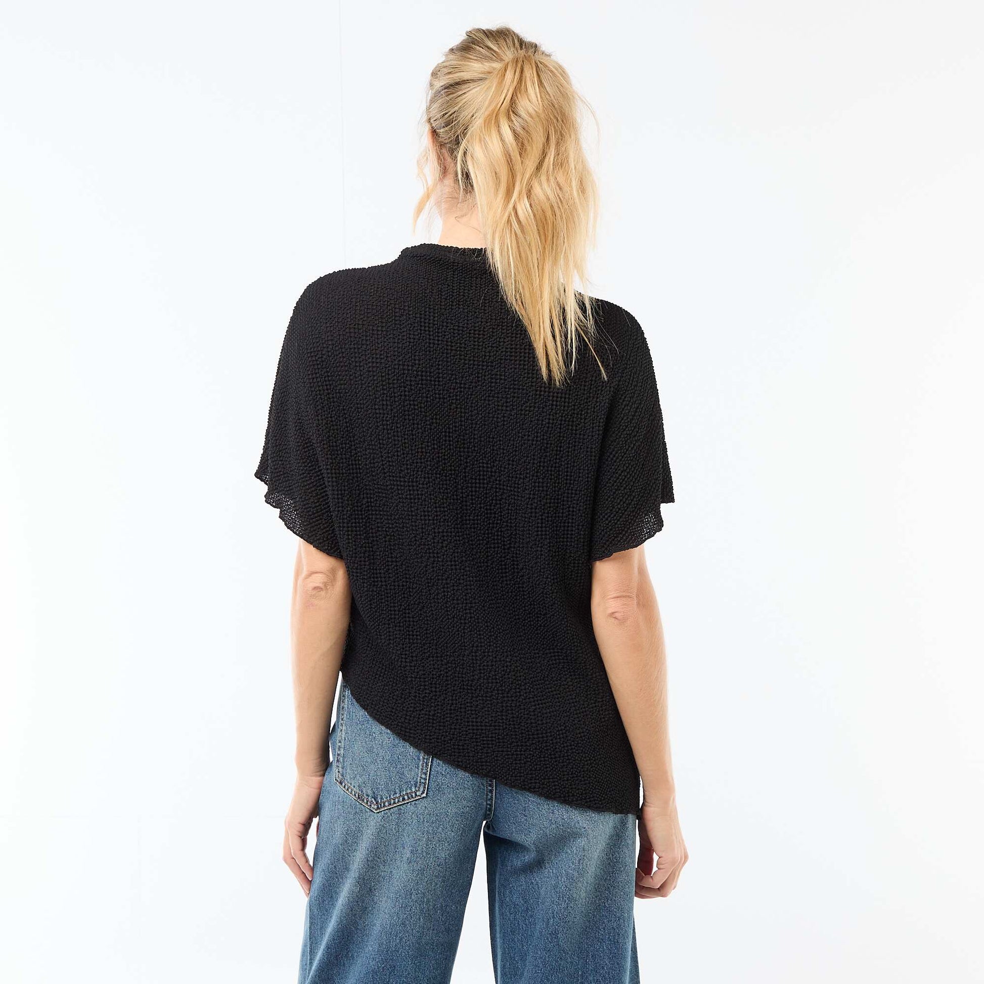 T-shirt en maille à base asymétrique NOIR