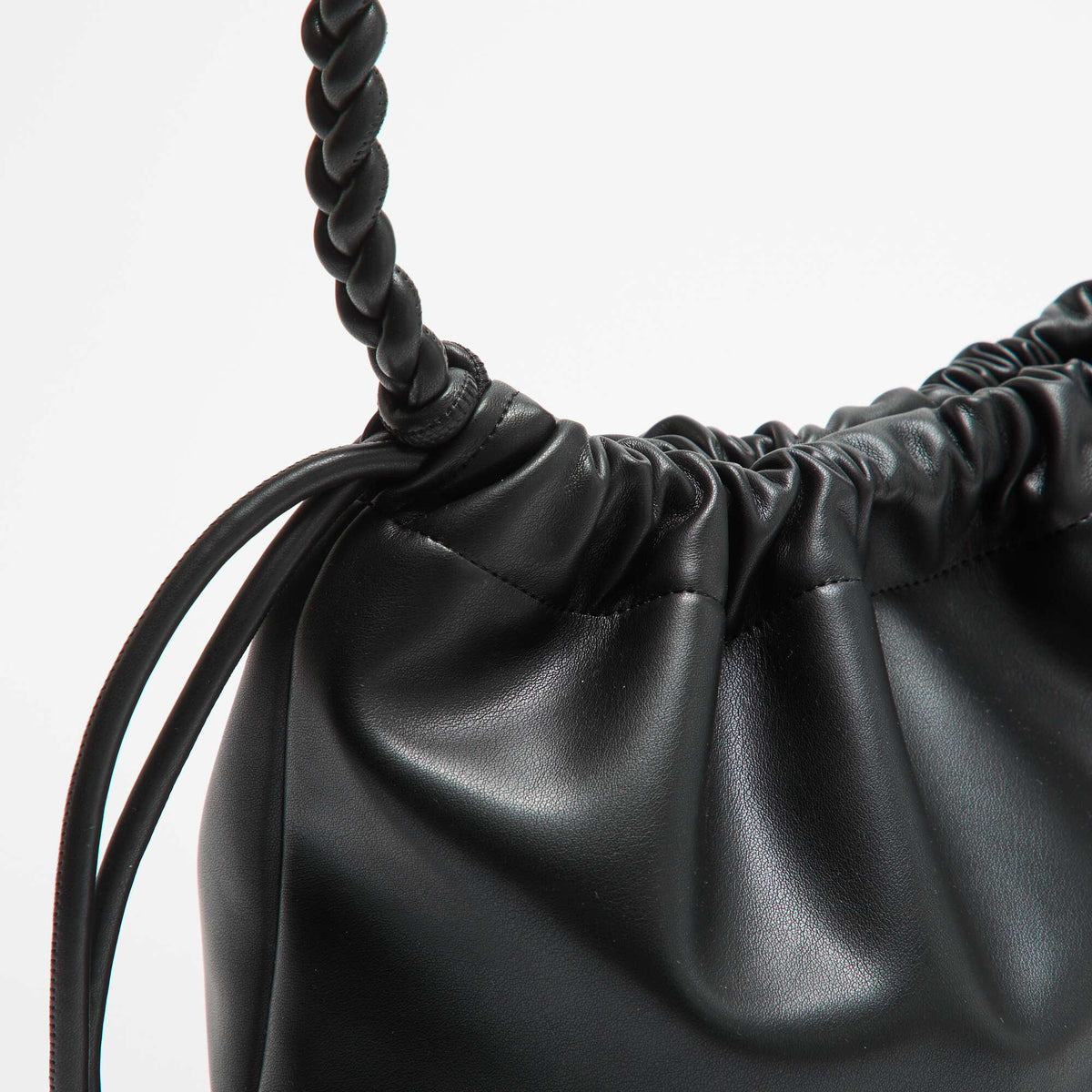 Sac forme bourse en simili NOIR