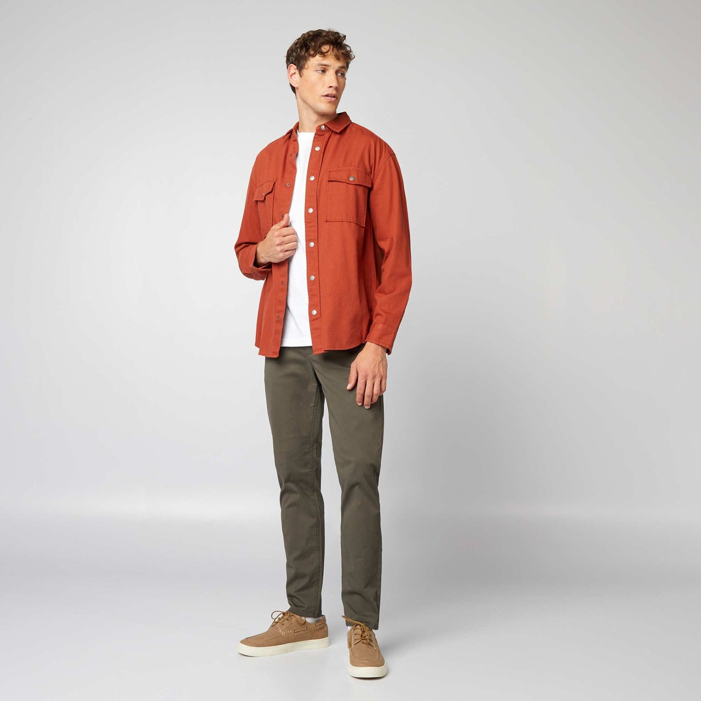 Pantalon chino slim VERT FONCé