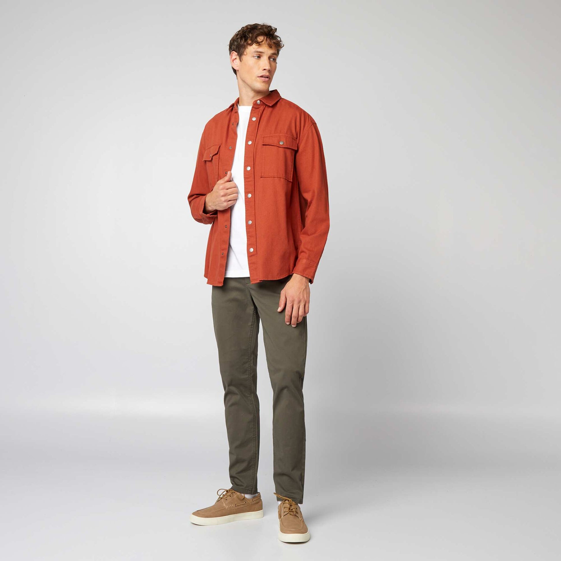 Pantalon chino slim VERT FONCé