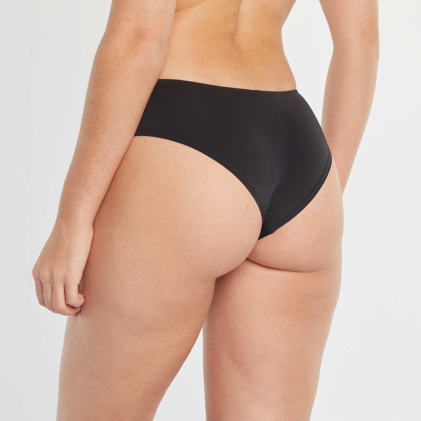 Shorty micro et dentelle NOIR