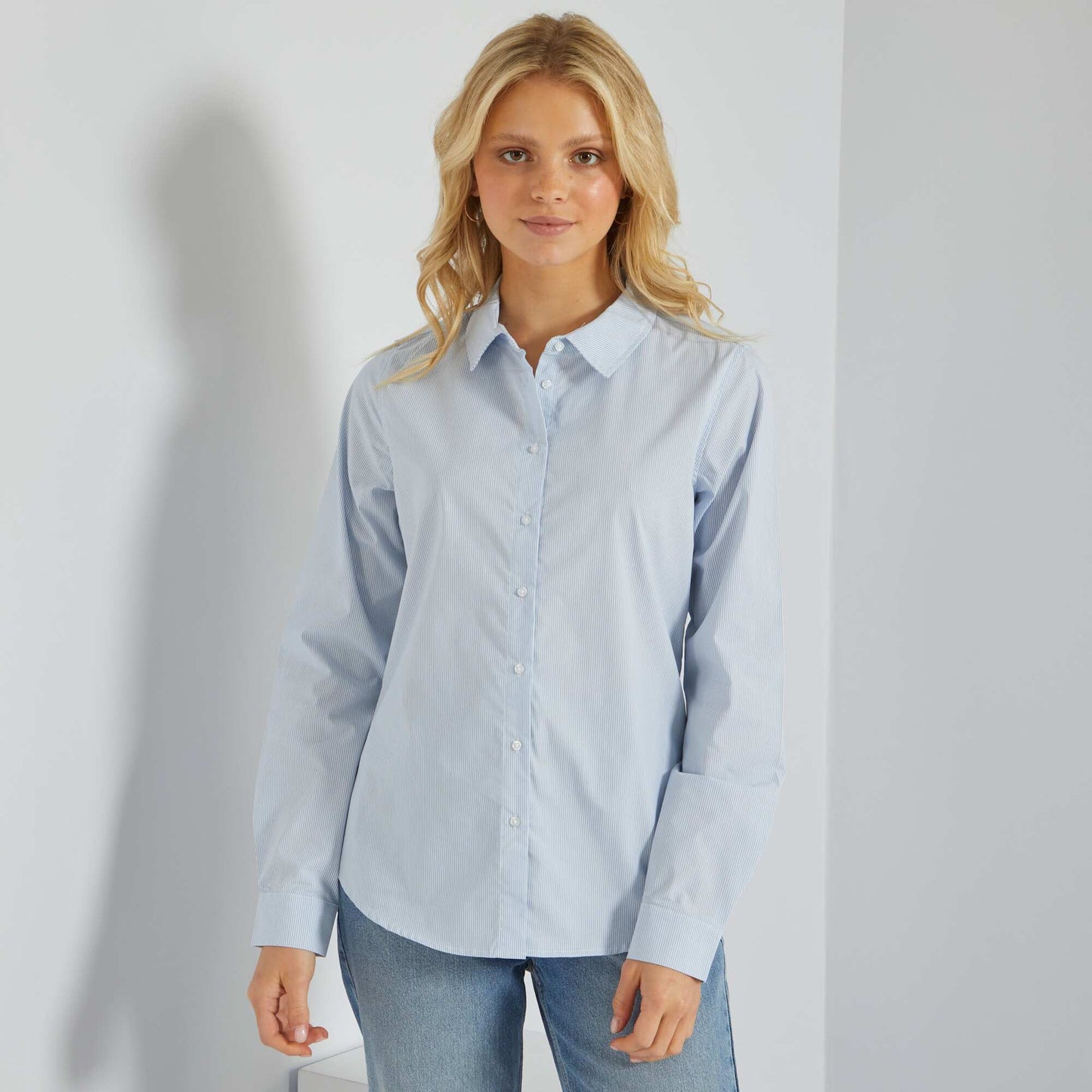 Chemise fittée col italien BLEU RAYé