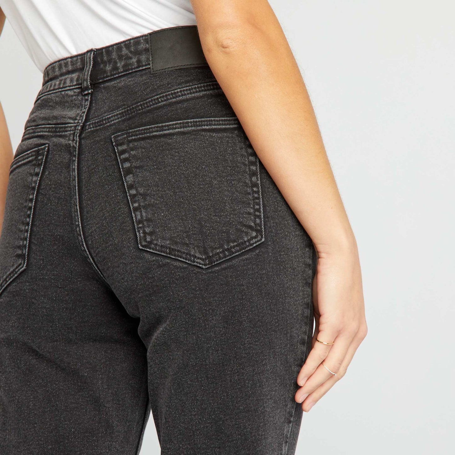 Jean mom à taille très haute - L30 NOIR